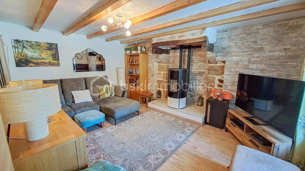 Domaine en pierre avec deux maisons – idéal gîte ou chambres d’hôtes – 354 m² – parc 7800 m² - photo 21