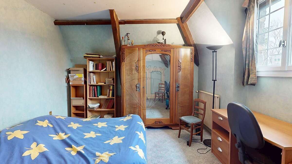 Maison à SAINT-PRYVE-SAINT-MESMIN