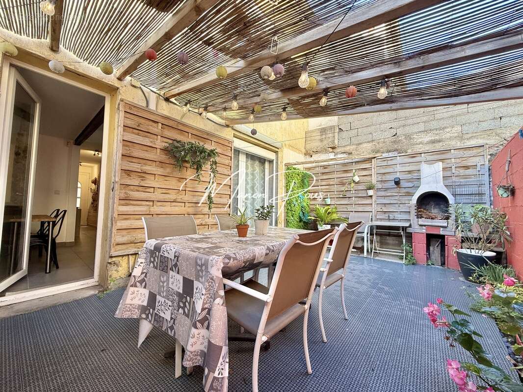 Maison à SAINT-ESTEVE