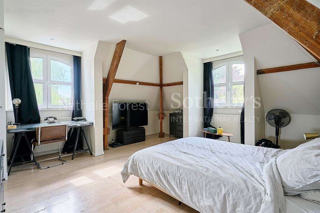 Maison à CROIX