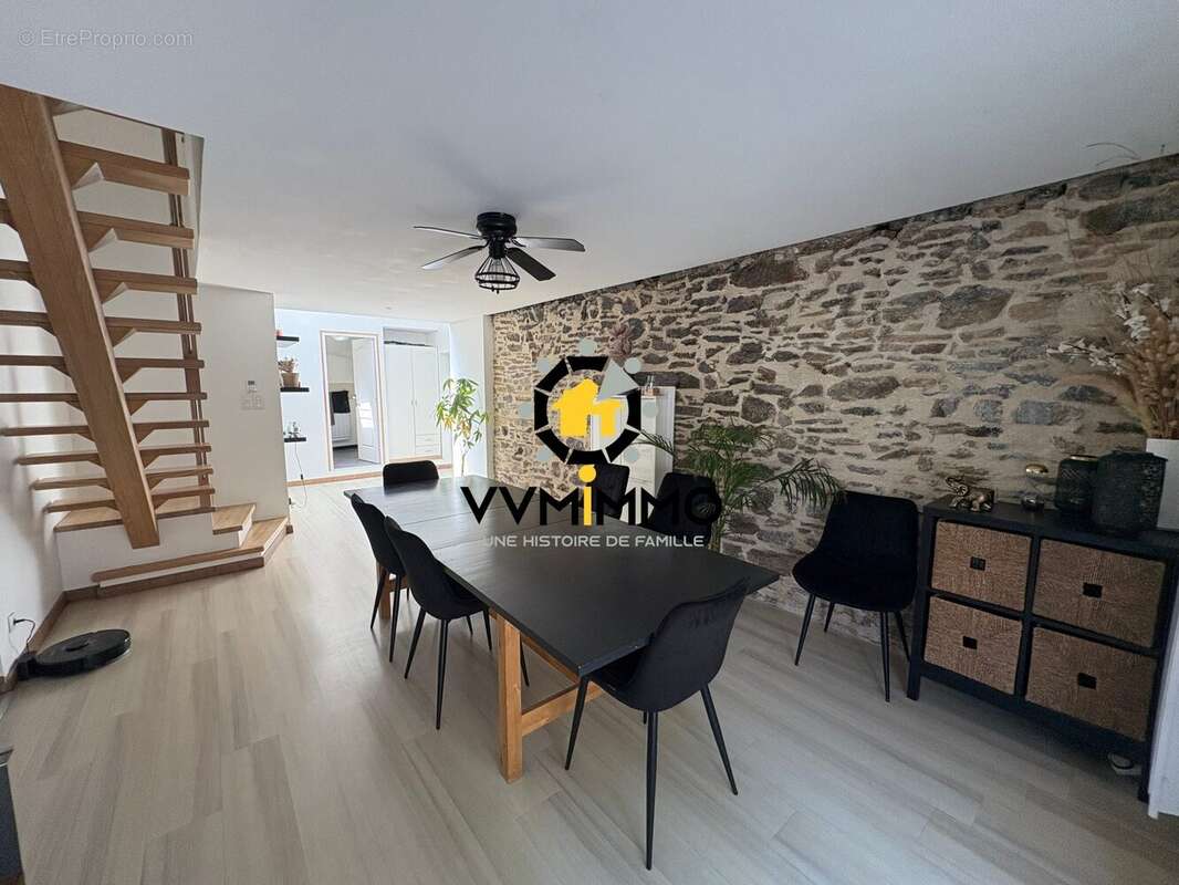 Maison 133 m² à Saint-Mars-Du-Desert  - photo 6