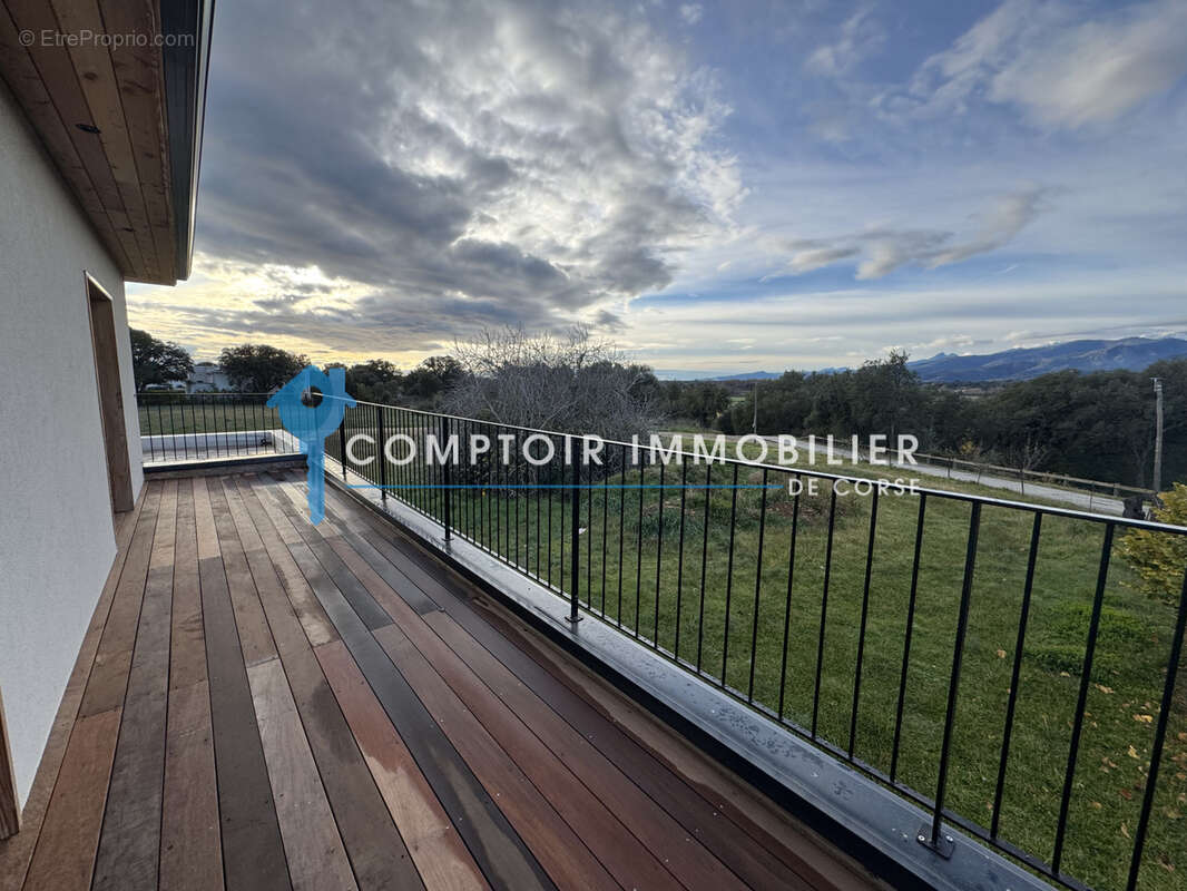 Villa T5 avec piscine et garage Secteur Ghisonaccia - photo 4