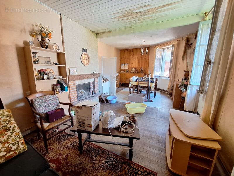 Maison à SAINT-CERE