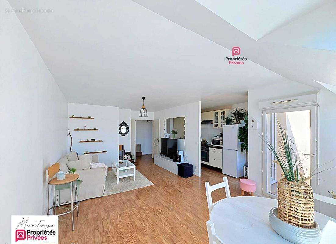 Appartement à LACROIX-SAINT-OUEN