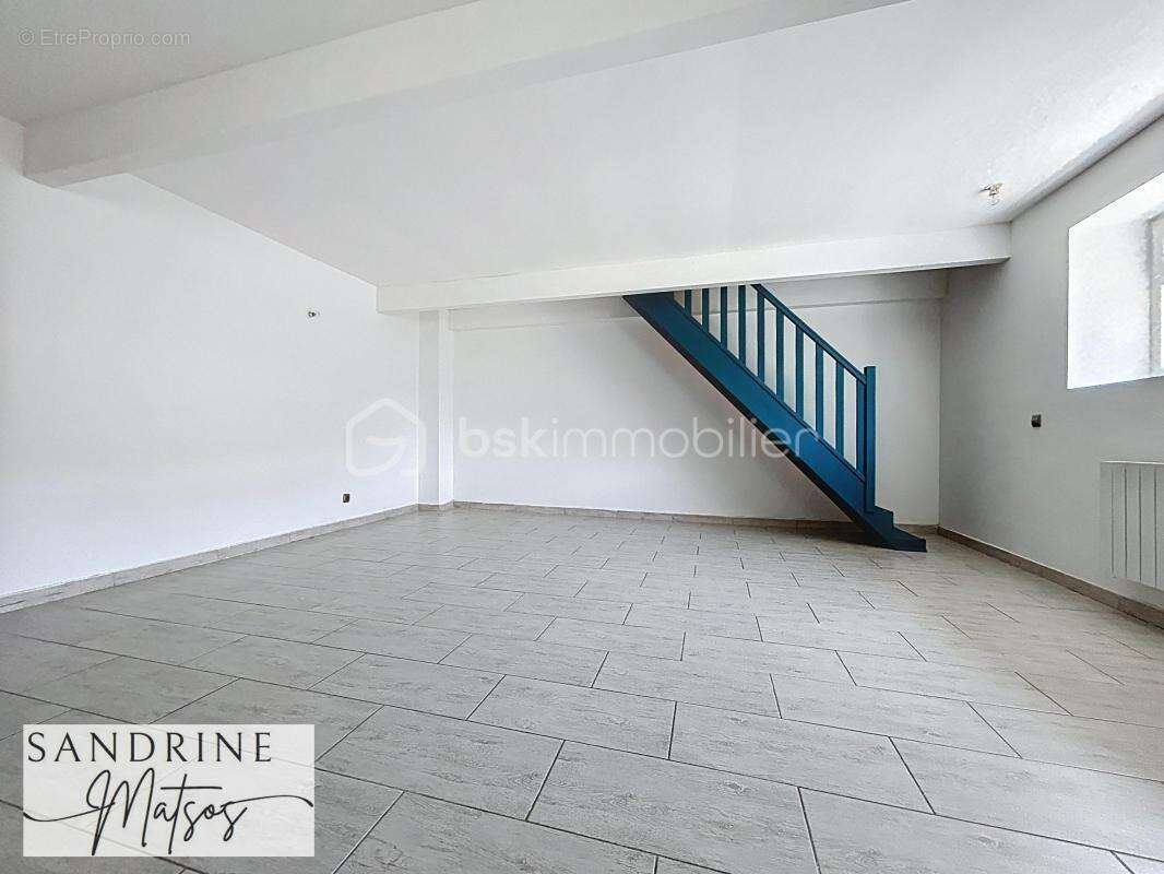 Appartement à CREMIEU