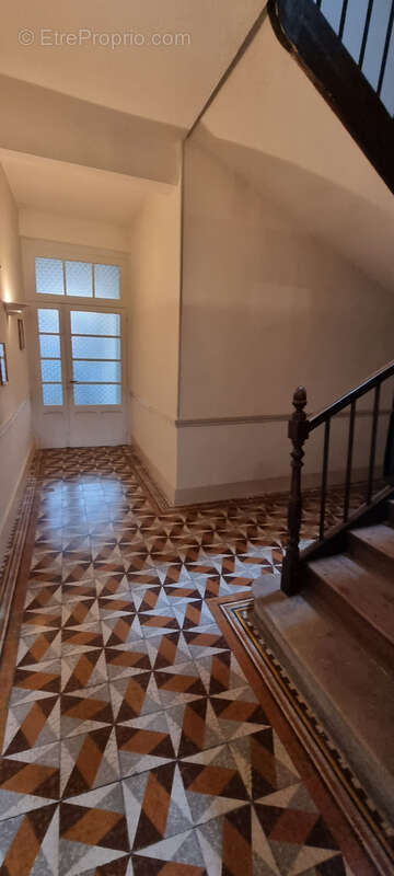 Maison à NEGREPELISSE