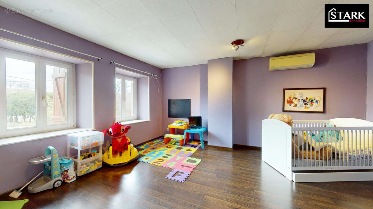 Maison à PLANCHER-BAS