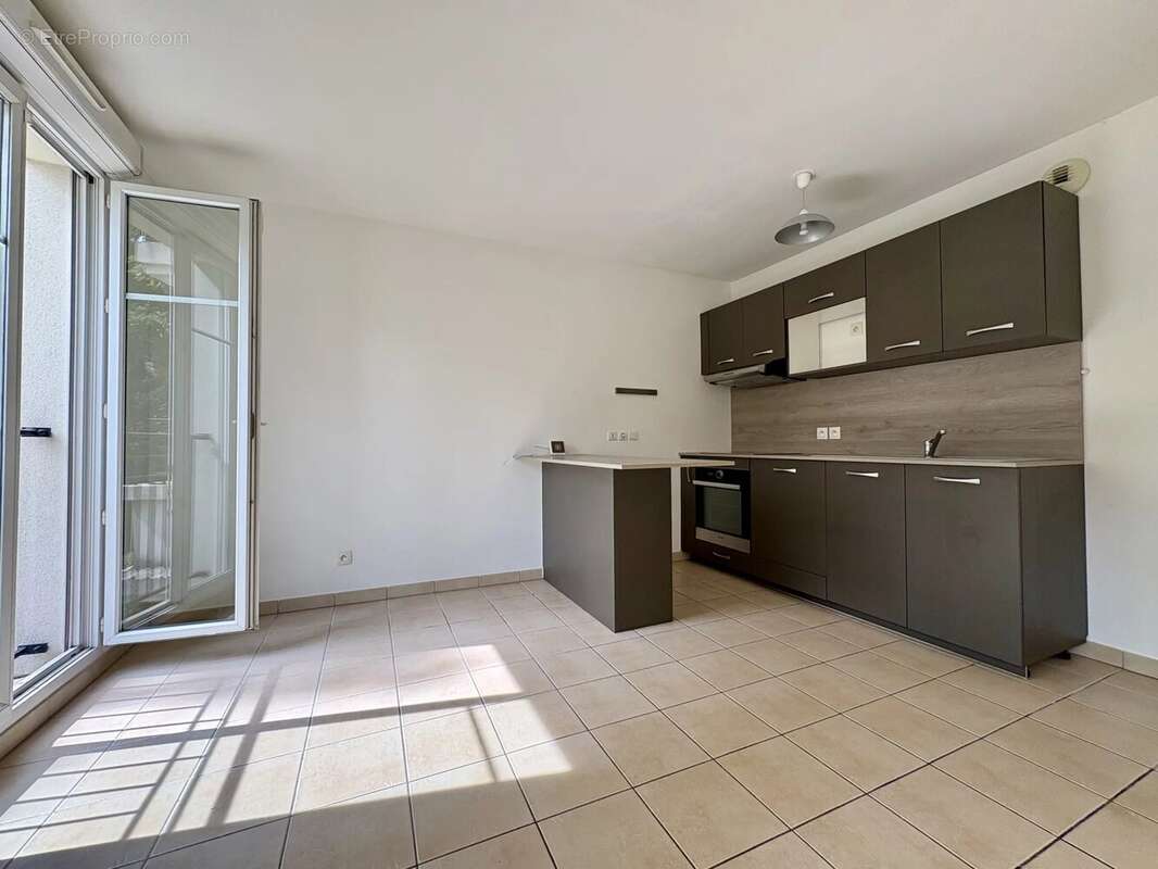 Appartement à LE PLESSIS-TREVISE
