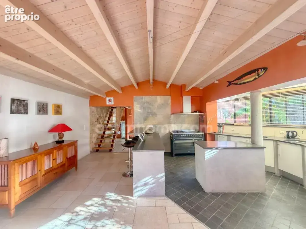 La Menounière, à 200 m de la plage : maison de 126 m² avec 2 suites dont une de plain-pied SAINT PIERRE D'OLERON (17) - photo 11