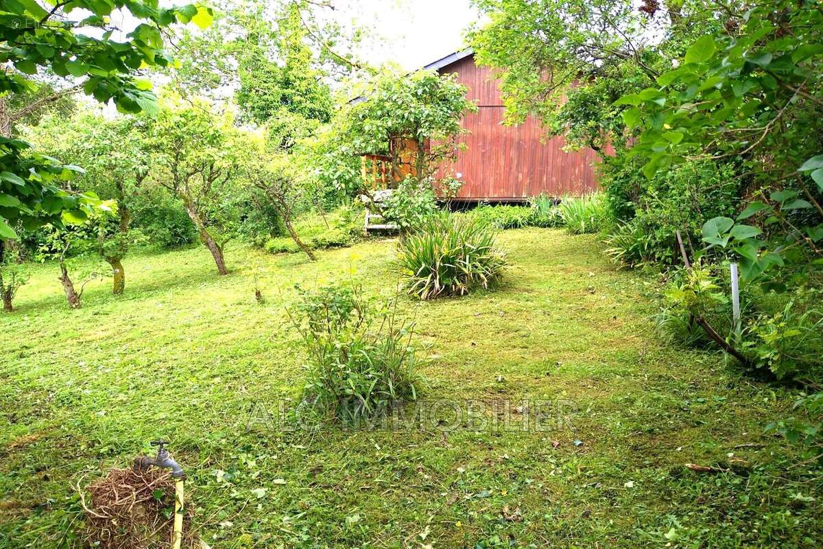 Terrain à SOUGE-LE-GANELON