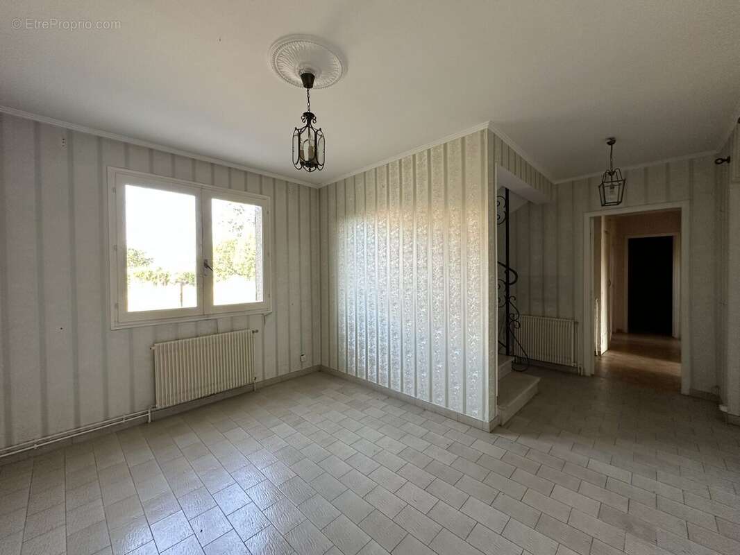 Maison 164 m² à Juvignac  - photo 6