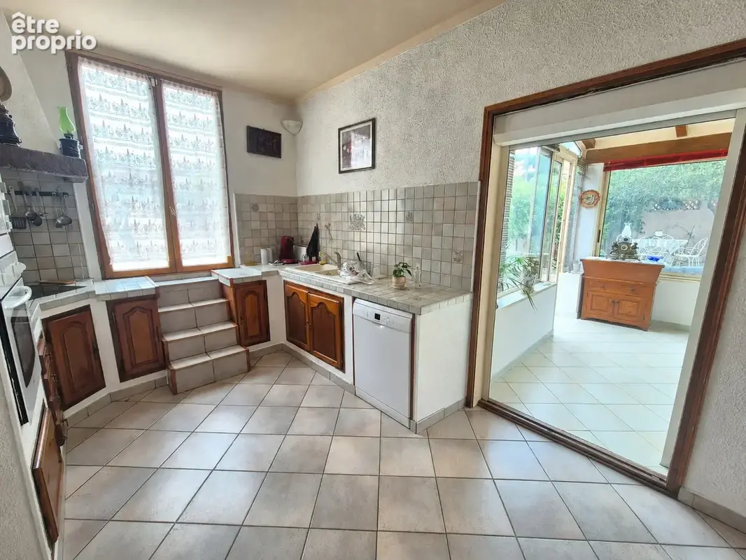 Maison T4 de 102 m2 avec jardin et terrasses, Toulon Ouest, quartier des Fours à Chaux - photo 6