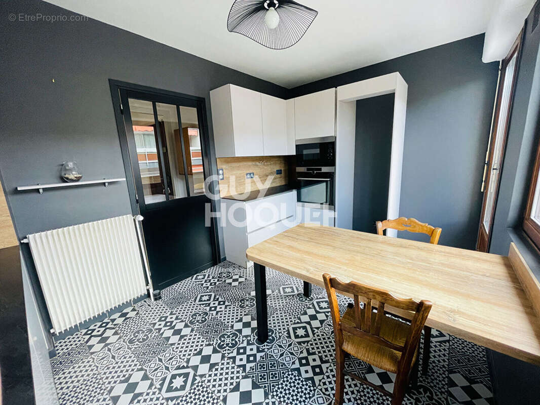 Appartement à CHAMALIERES