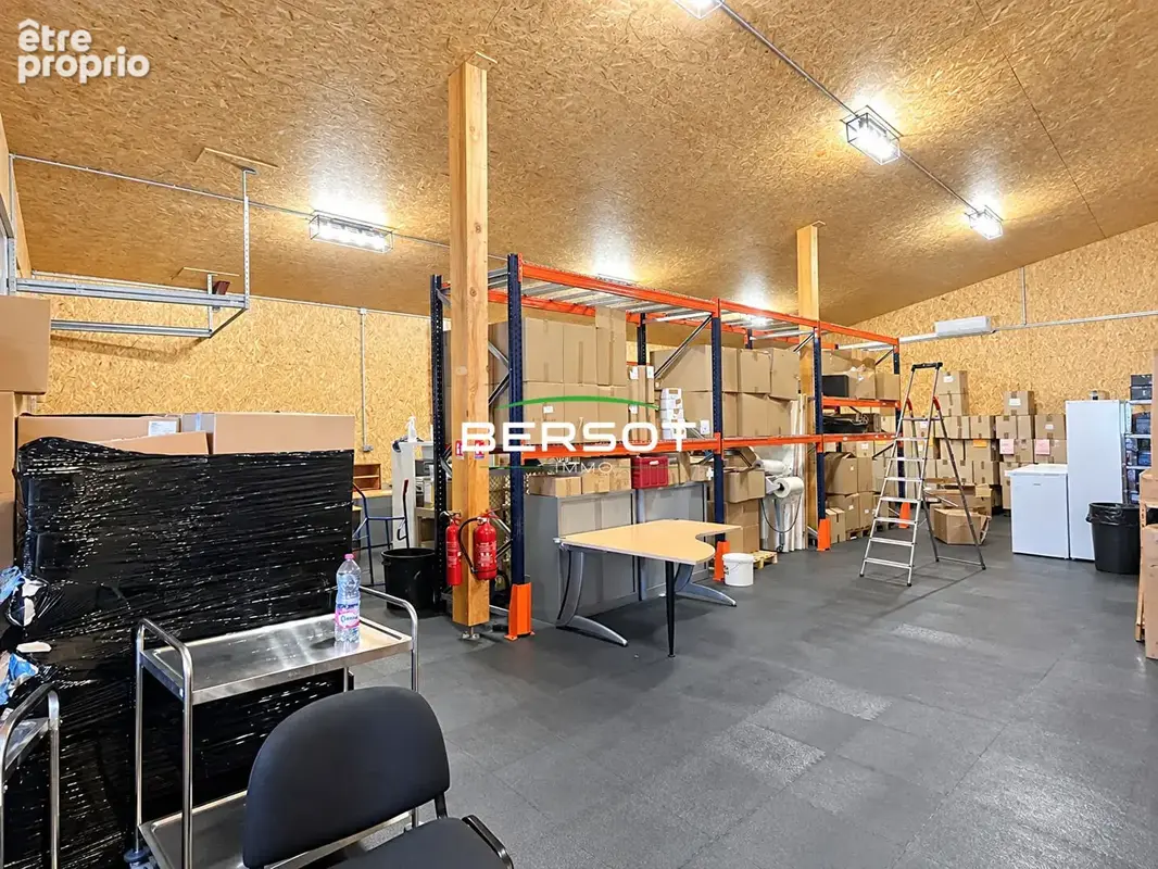 Entrepôt / local industriel  430 m2 - photo 7