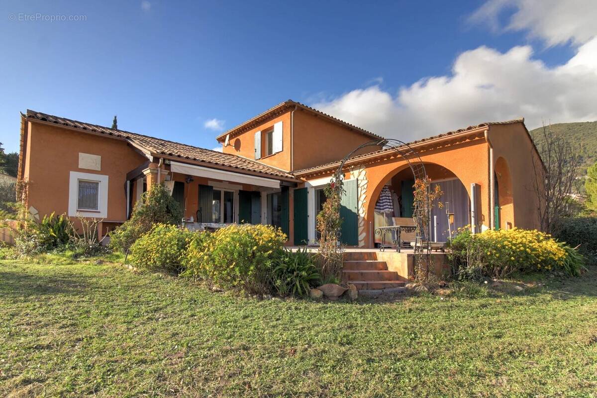 Maison à SEILLANS