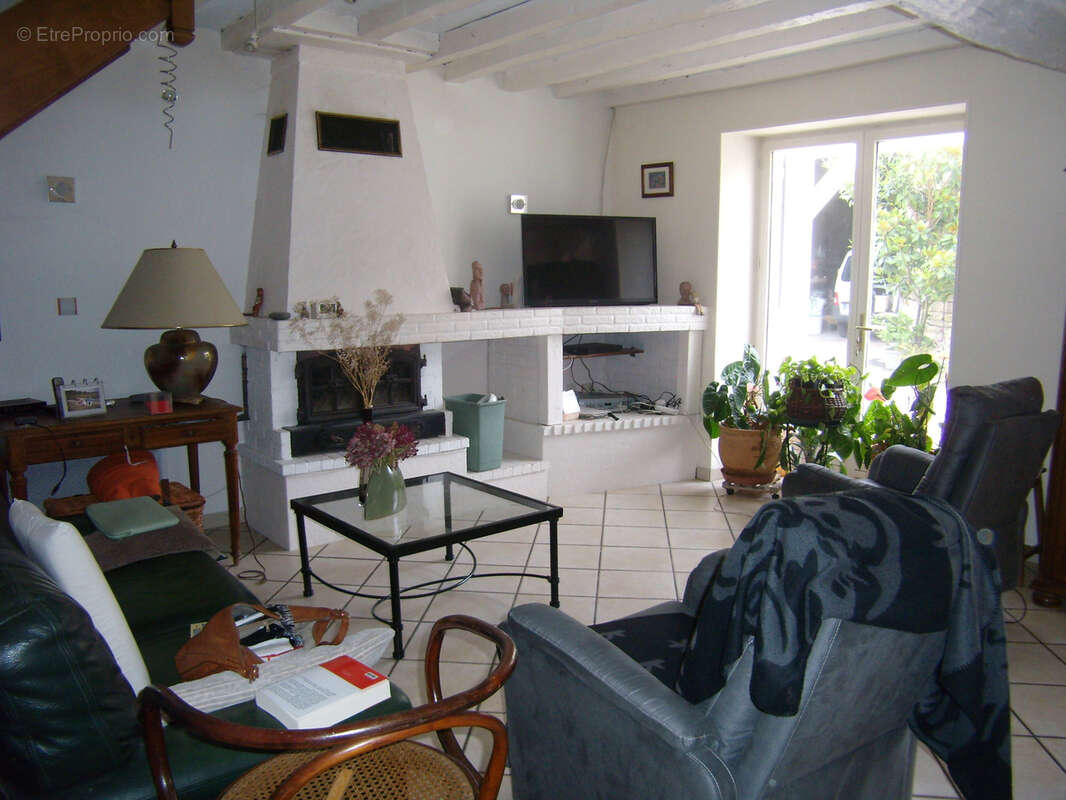 Maison à VARENNES-LE-GRAND