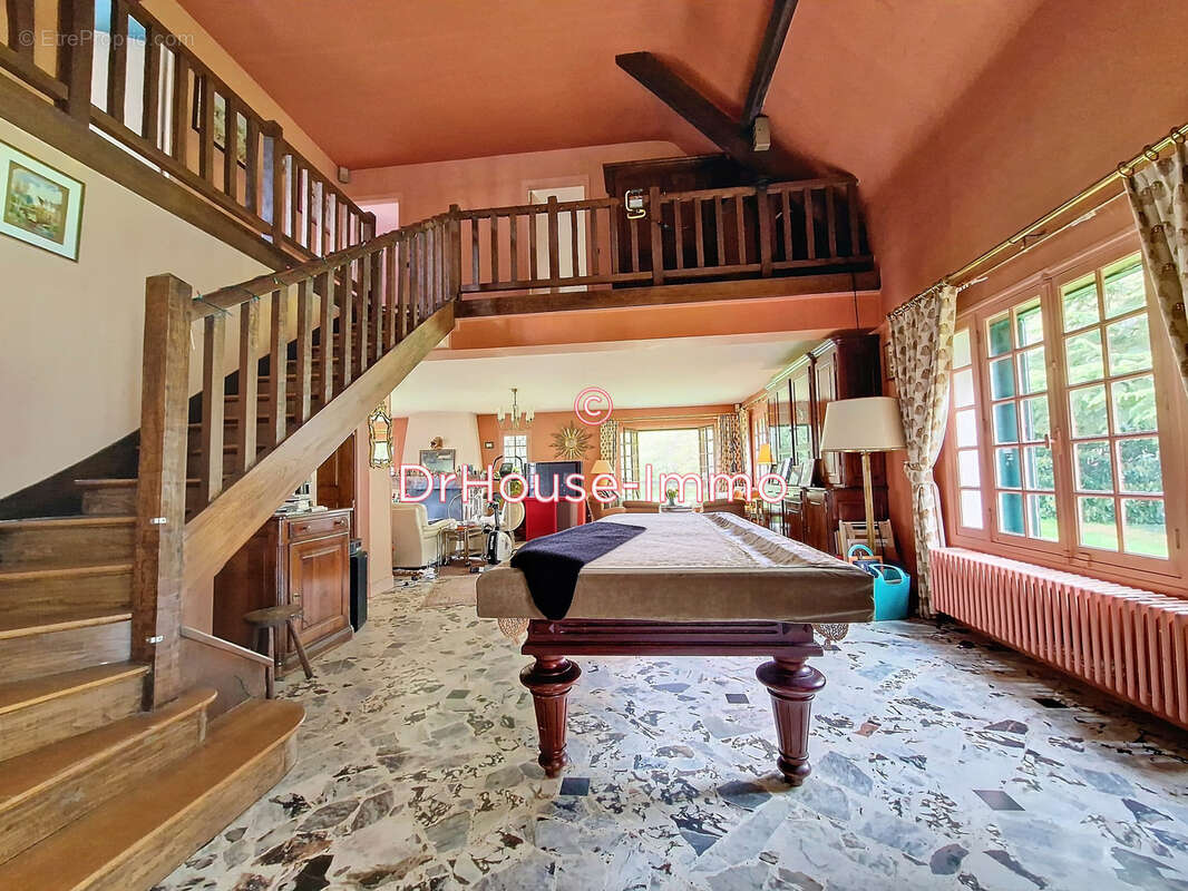 Maison à POIGNY-LA-FORET