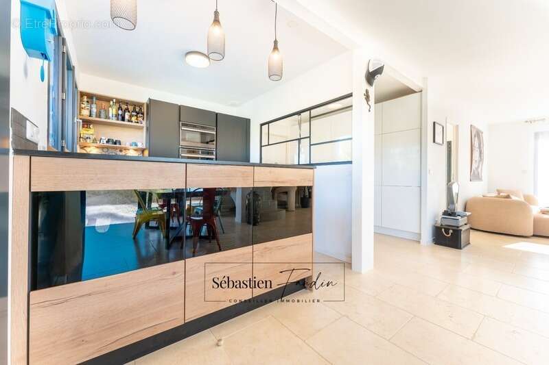 Maison à LE CASTELLET