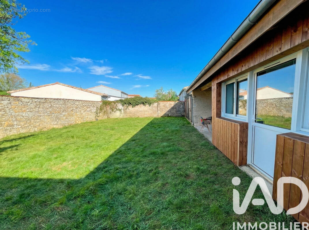 Photo 1 - Maison à VERINES