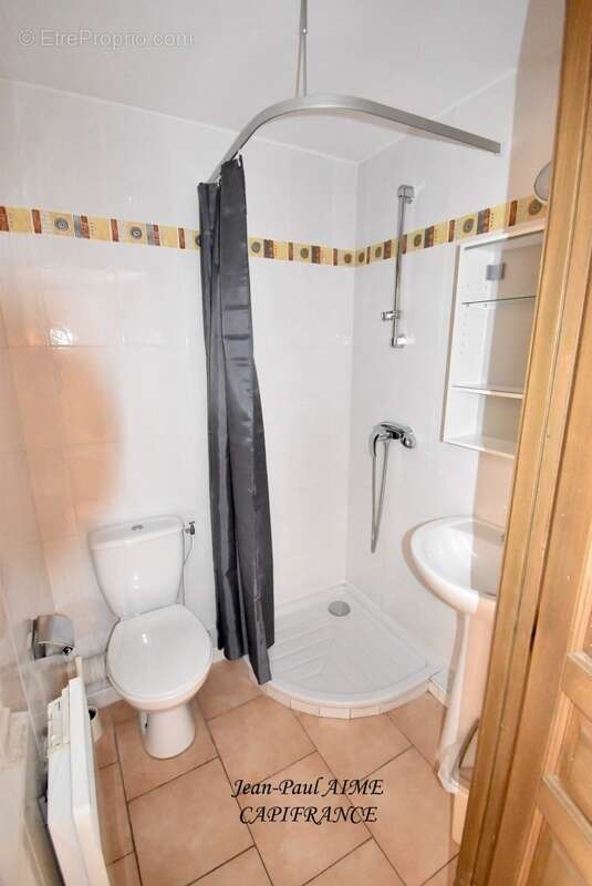 Appartement à BARJAC