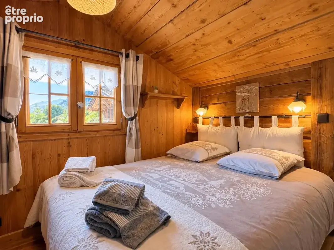 Petit chalet alpin avec 500 m² de terrain en pleine propriété – Une propriété rare à Megève - photo 6
