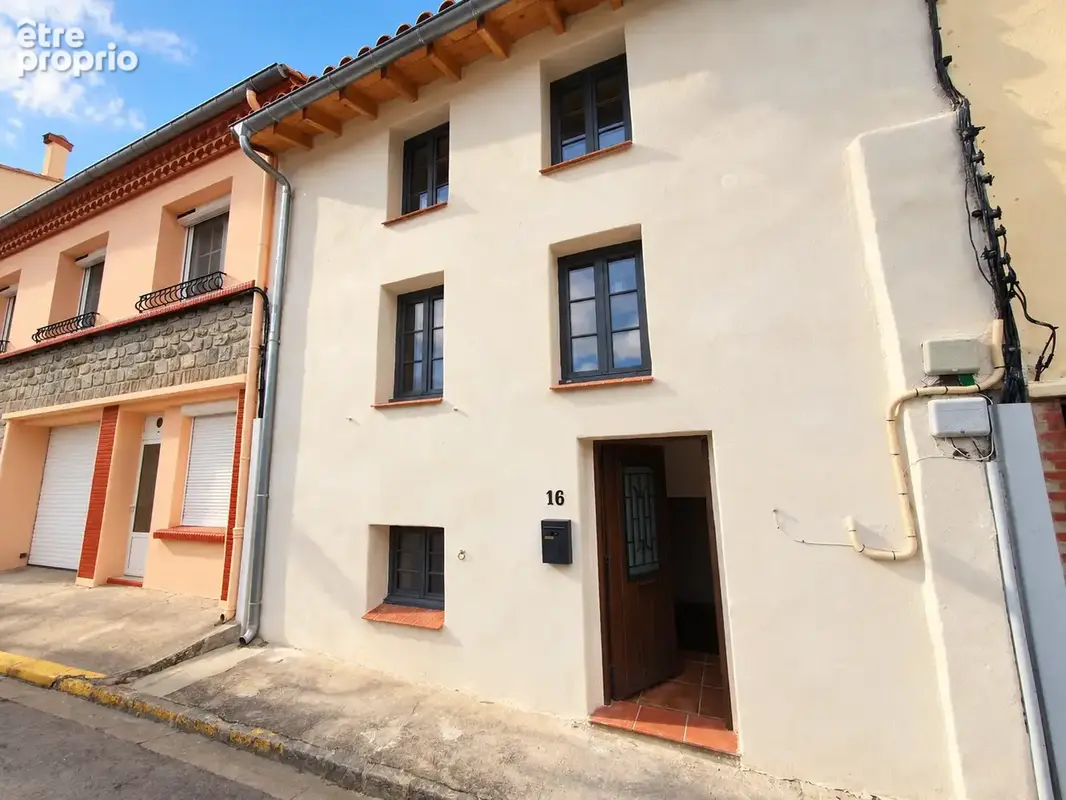 Maison du XVIIe siècle, entièrement rénovée, terrasse et grand jardin - photo 1