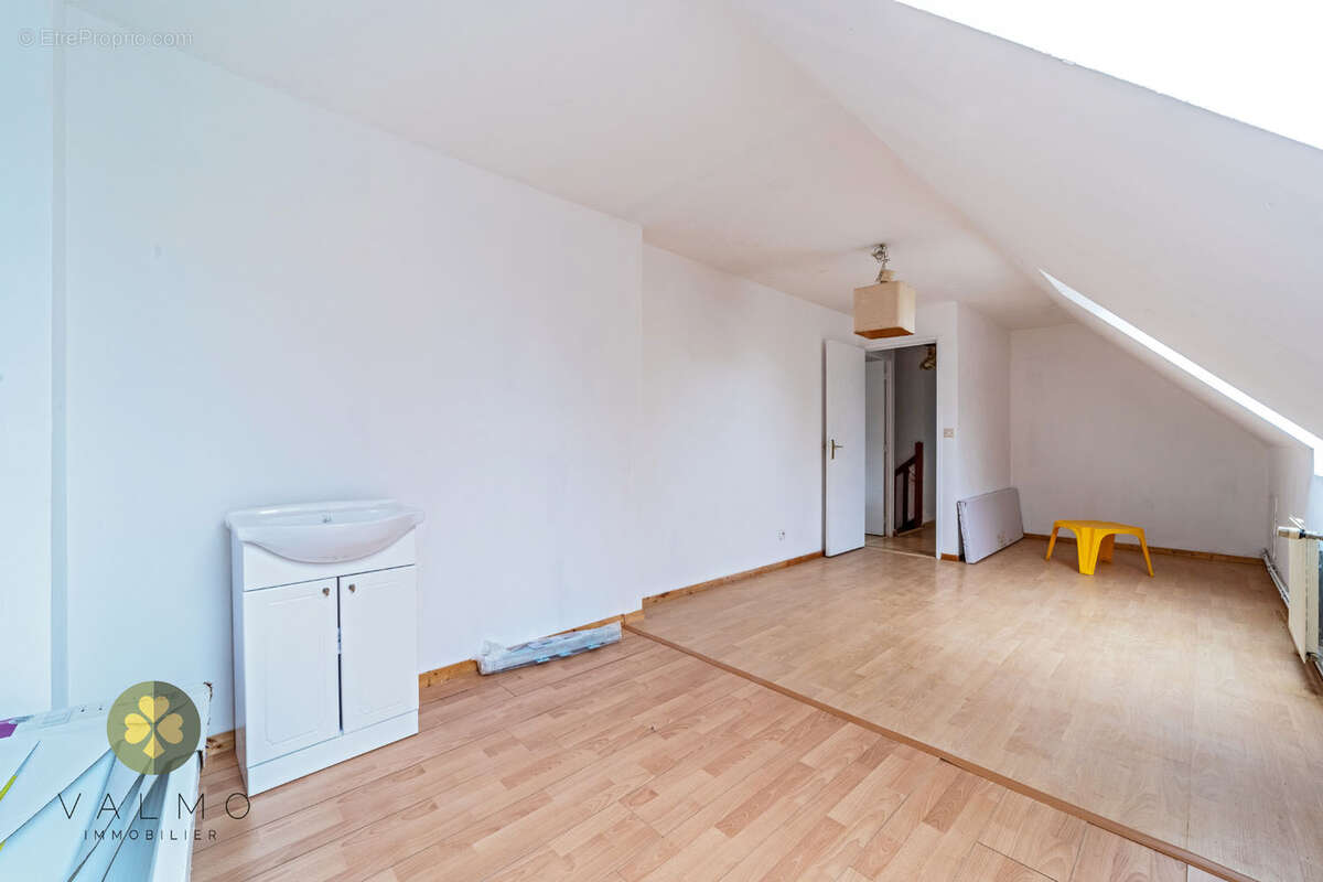 Maison à TACOIGNIERES