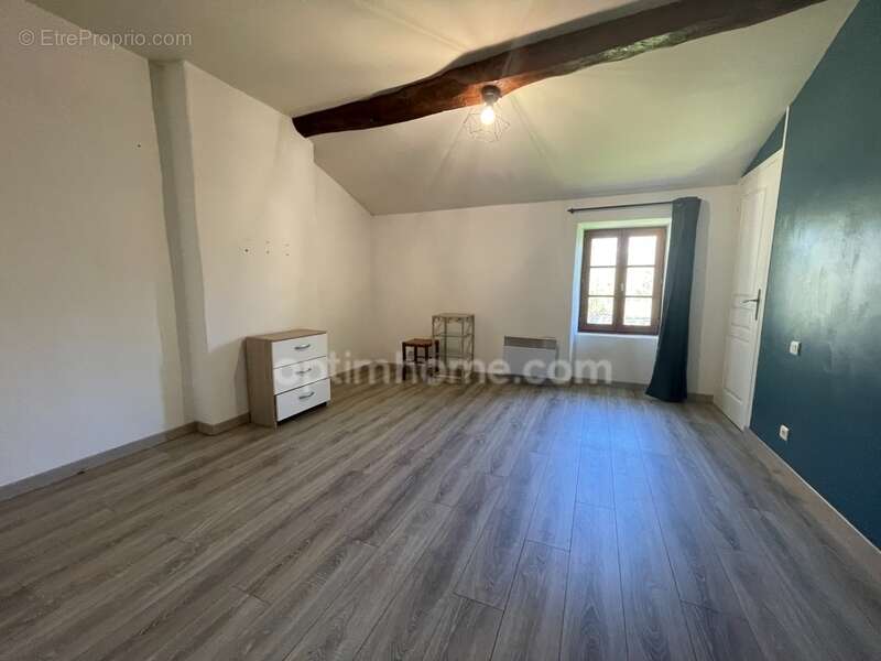 Maison à BELLAC