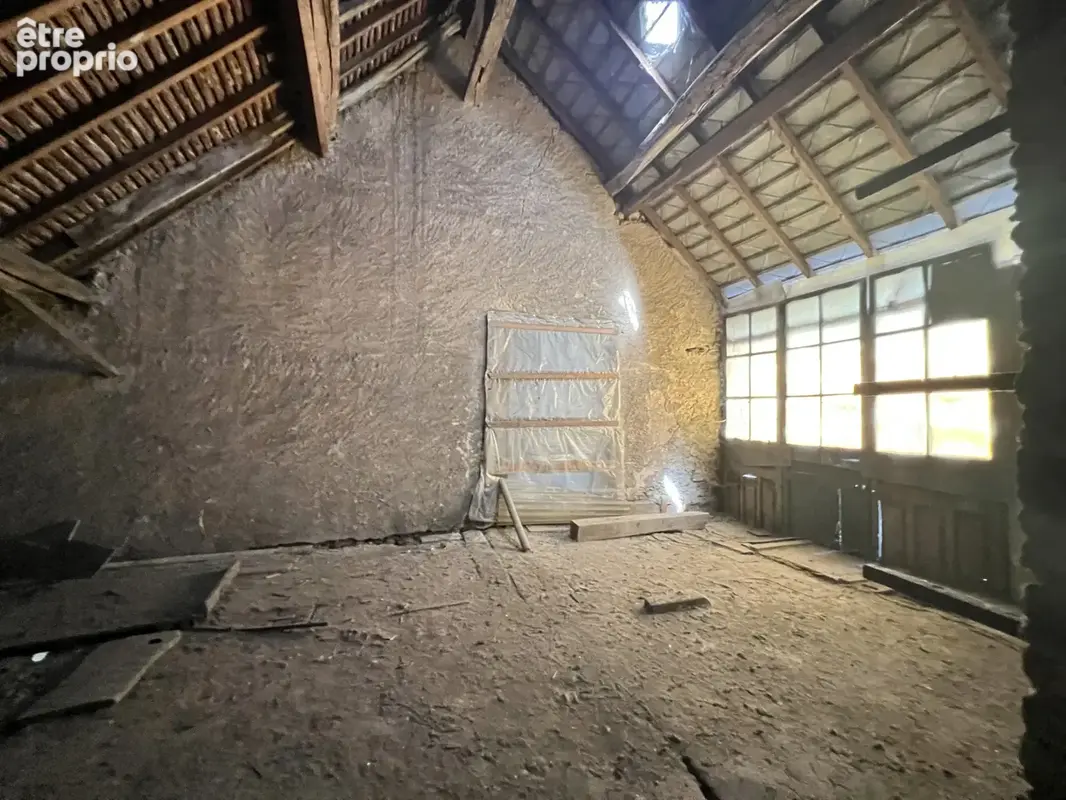 Maison de ville avec cour et dépendances - photo 19
