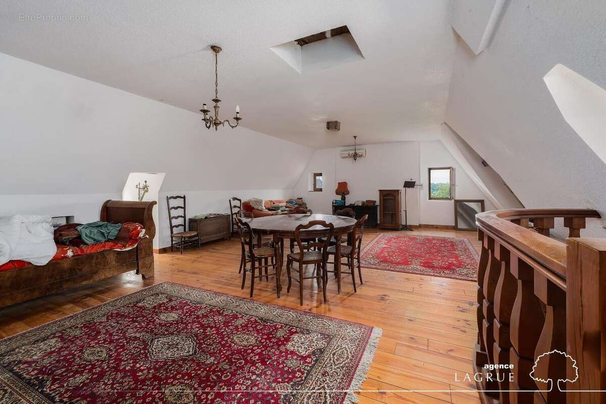   - Maison à CHAVROCHES