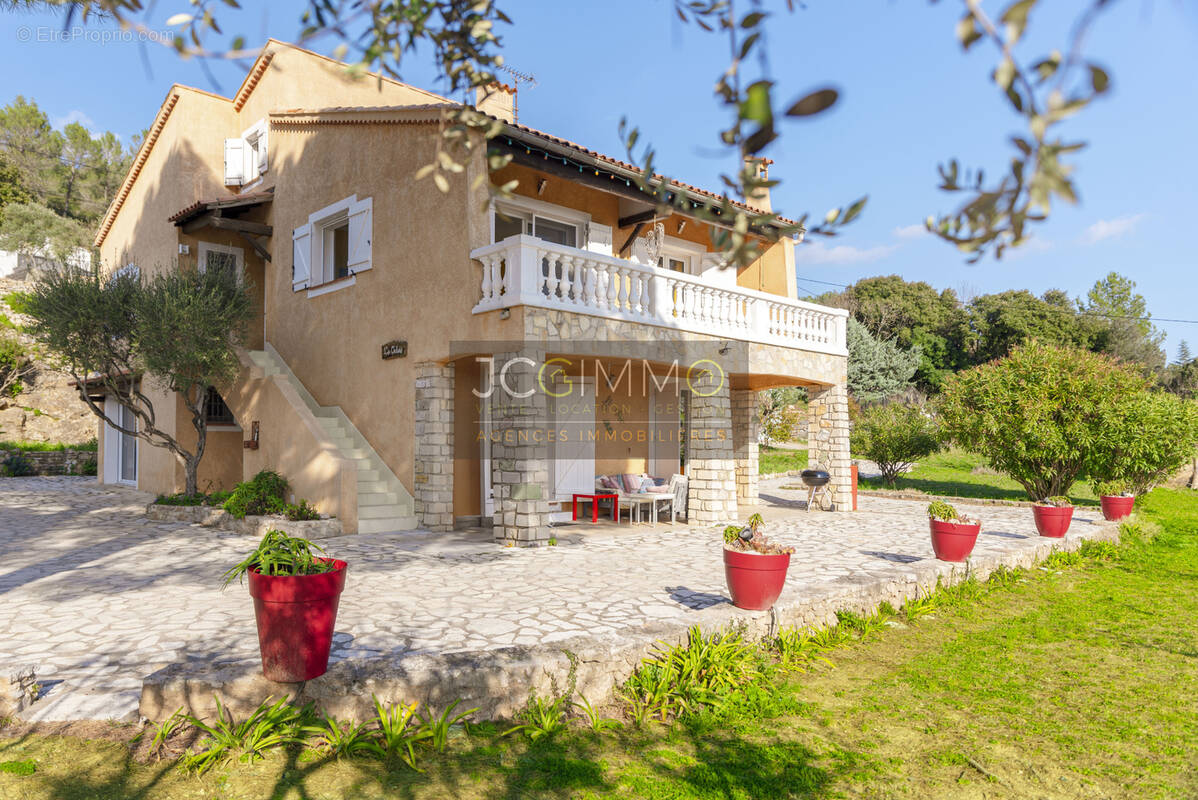 Maison à CAMPS-LA-SOURCE