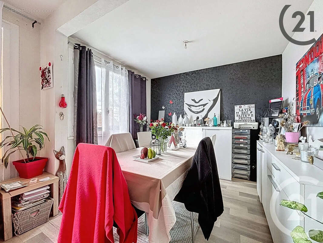 Appartement 71 m² à Troyes  - photo 2