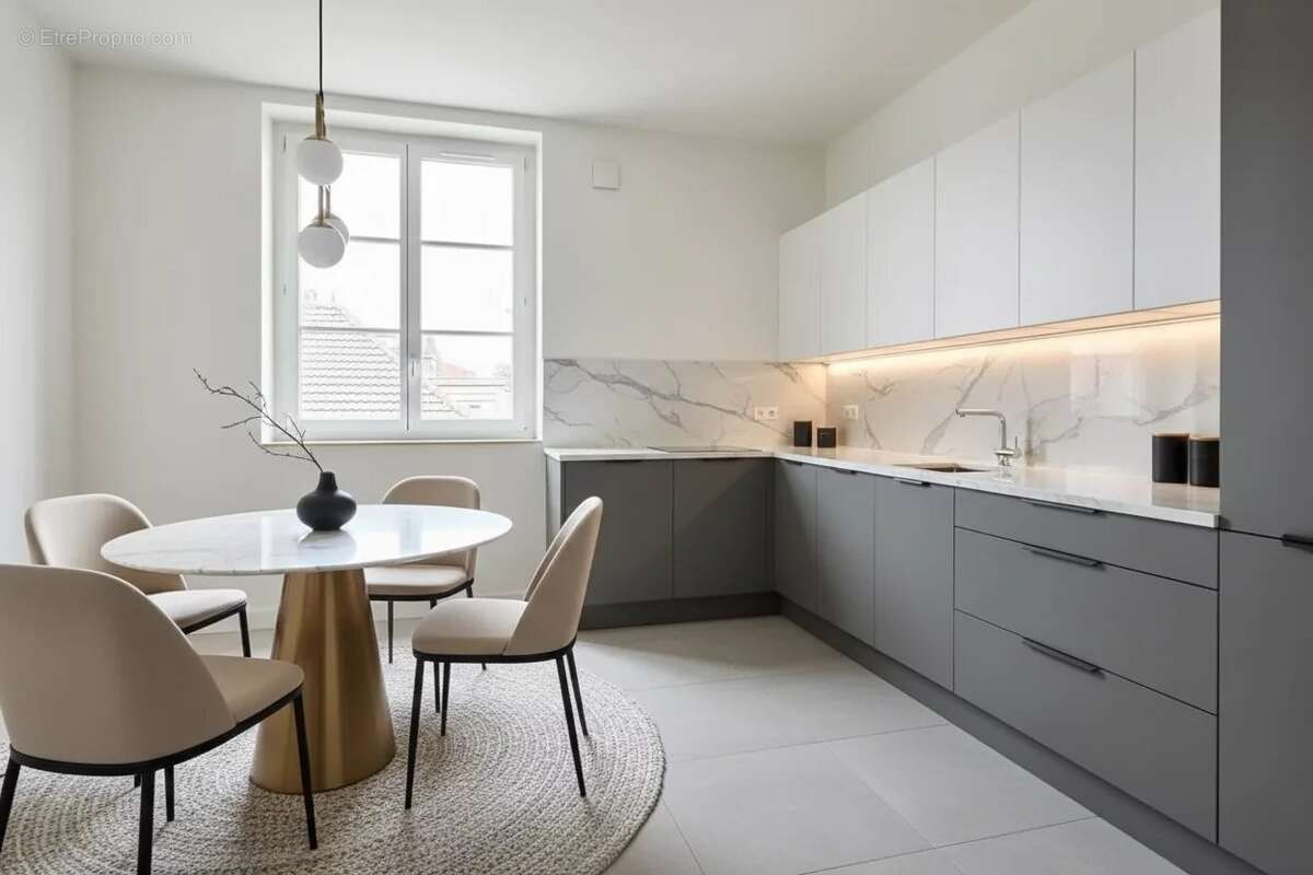 Appartement à PARIS-16E