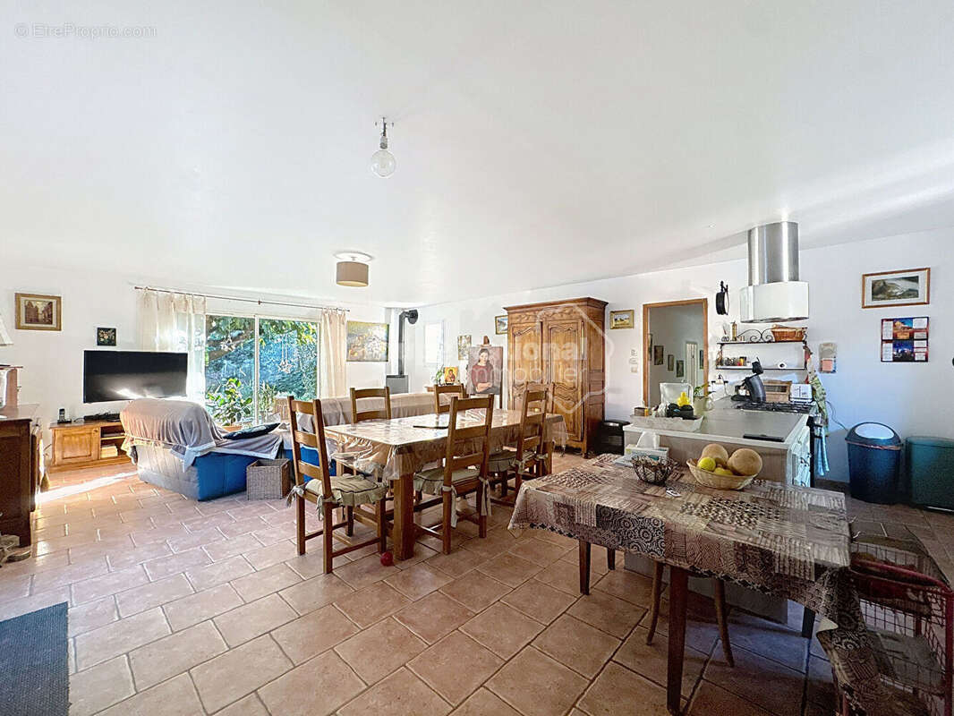 Maison à CHEVAL-BLANC