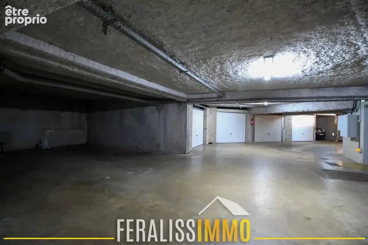 Une place de parking souterrain ! - photo 5