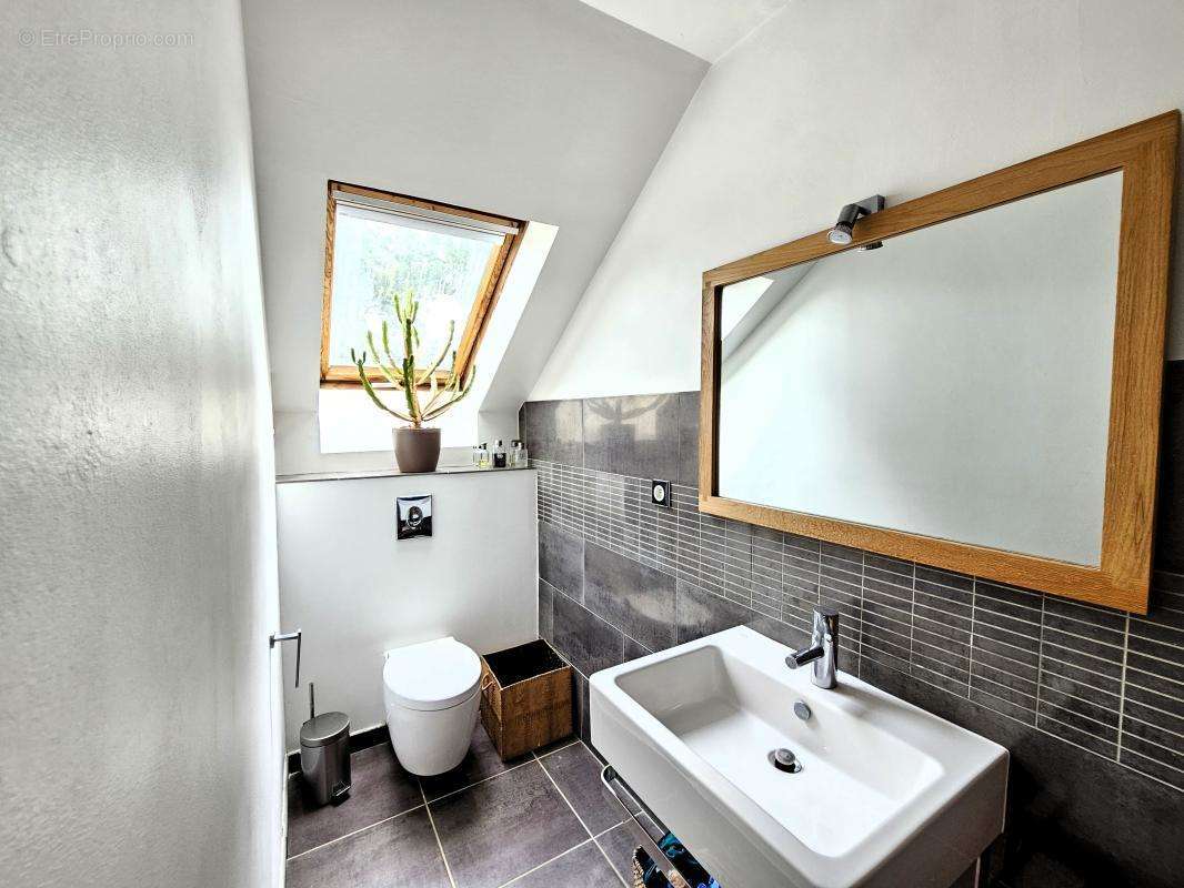 Maison à SAINT-NOM-LA-BRETECHE