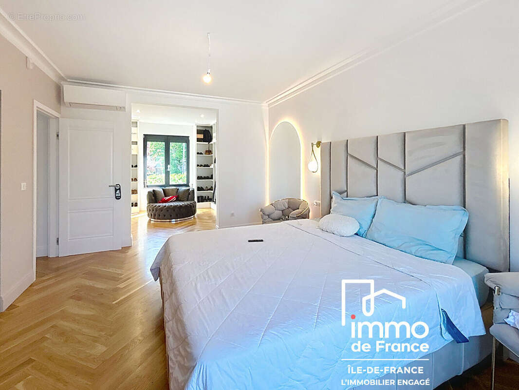 Maison à NEUILLY-PLAISANCE