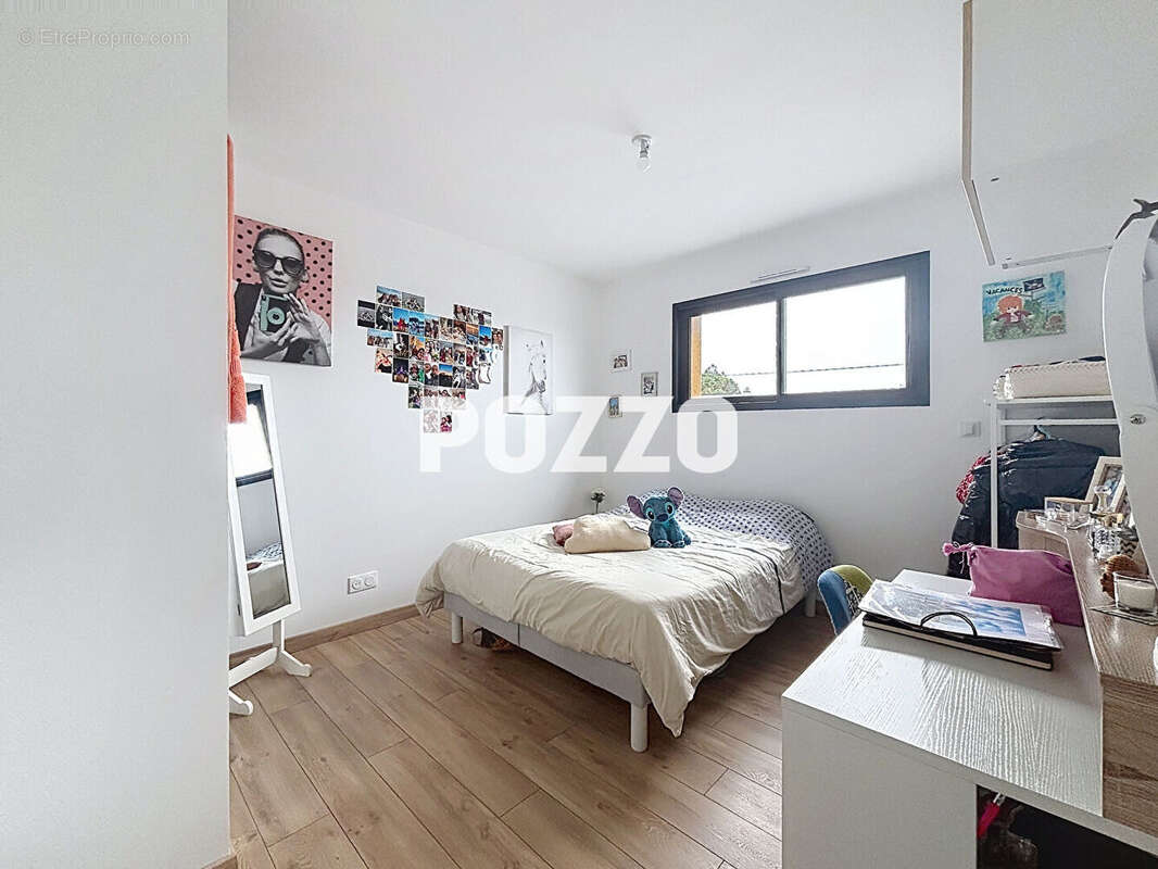 Maison à AGON-COUTAINVILLE