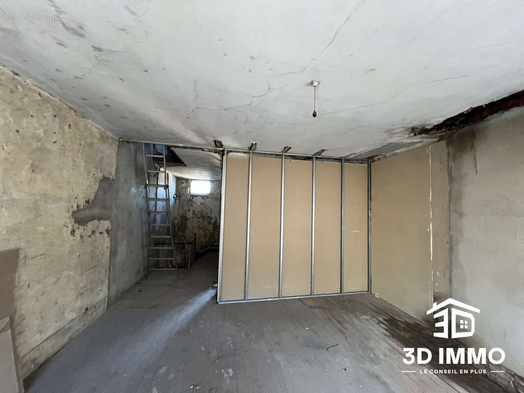 Appartement à AVESNES-SUR-HELPE