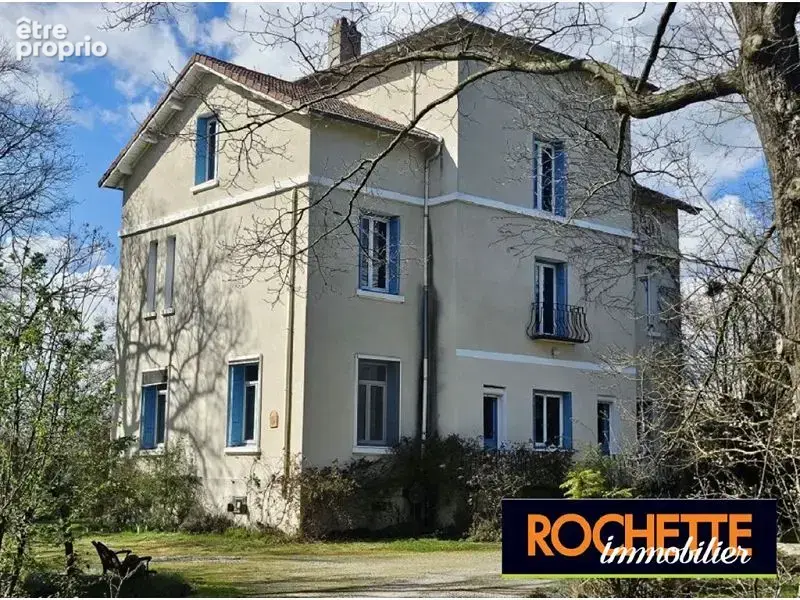 Maison à MONTROND-LES-BAINS