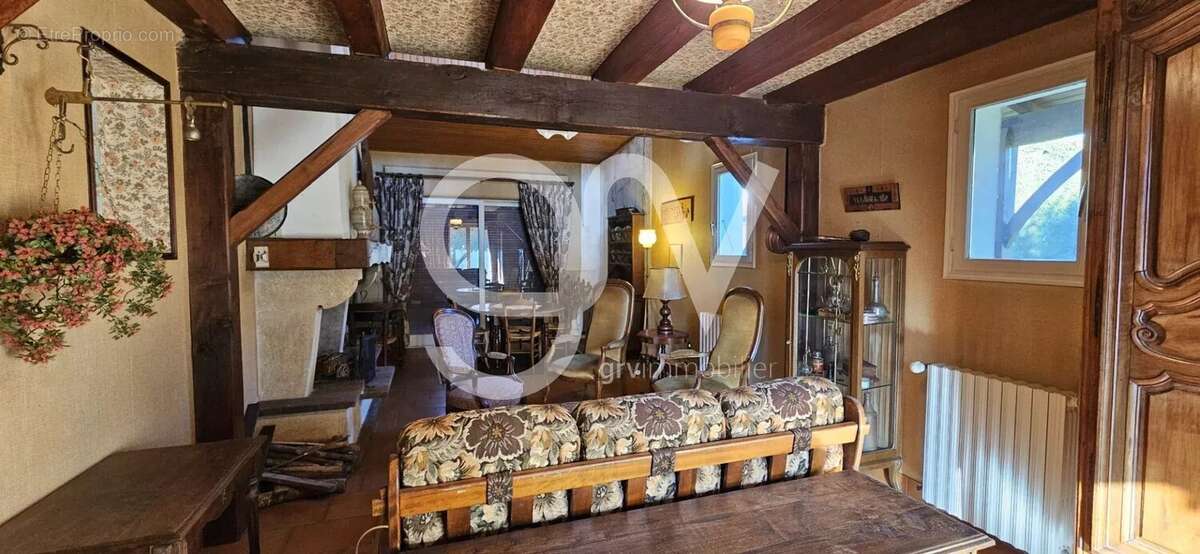 Maison à ARPAJON-SUR-CERE