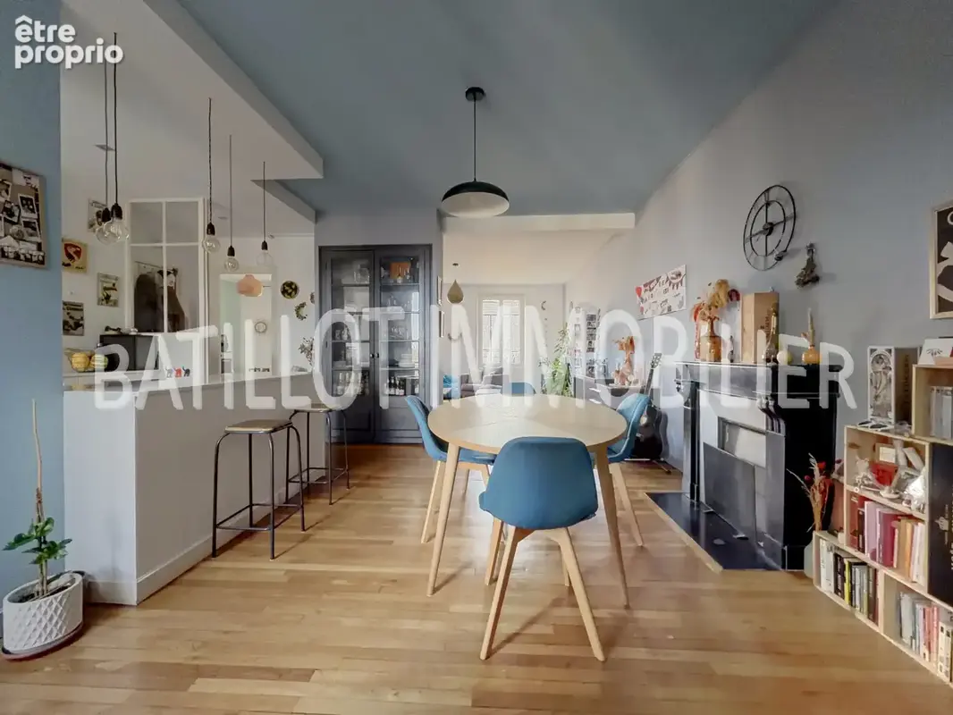 Reims, secteur St Thomas, bel appartement ancien, 2 chambres et très belle pièce de vie. - photo 3