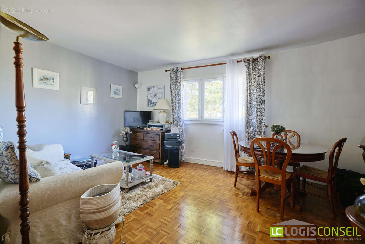 Appartement à CHATENAY-MALABRY