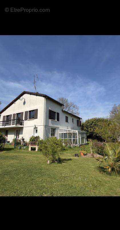 Maison à CERIZAY
