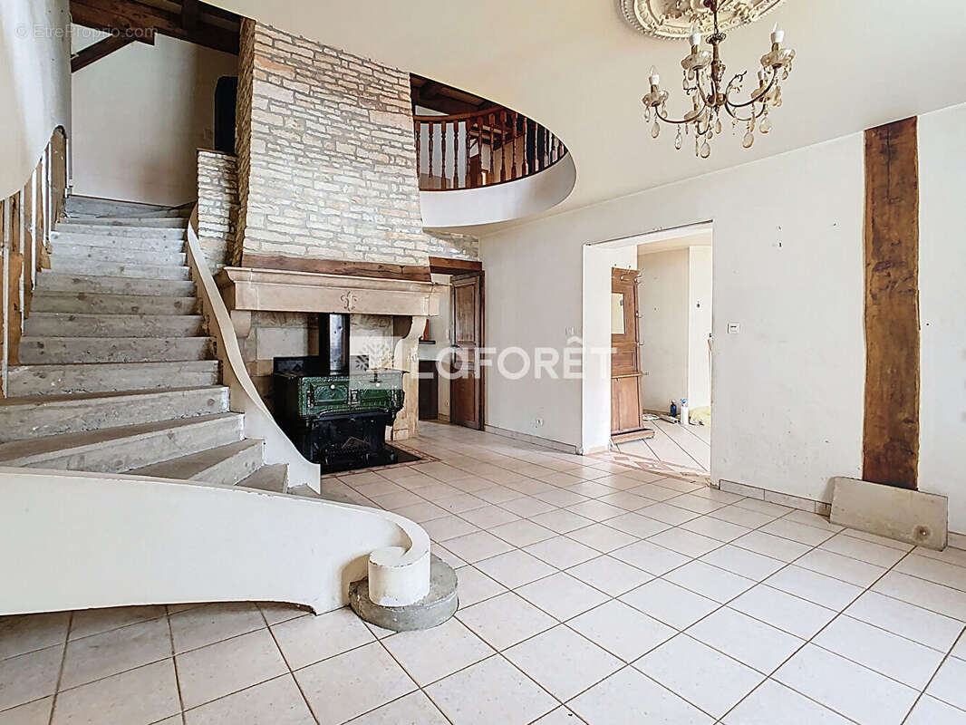 Maison à PARGNY-SOUS-MUREAU