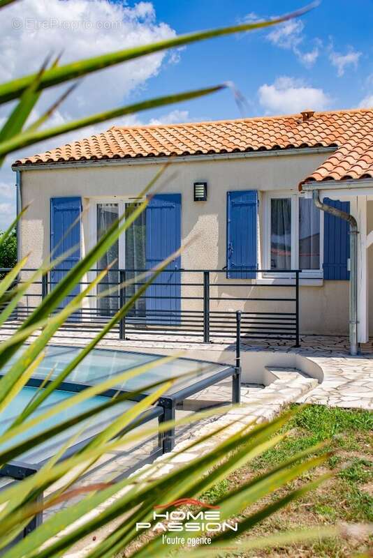 Maison à MESCHERS-SUR-GIRONDE