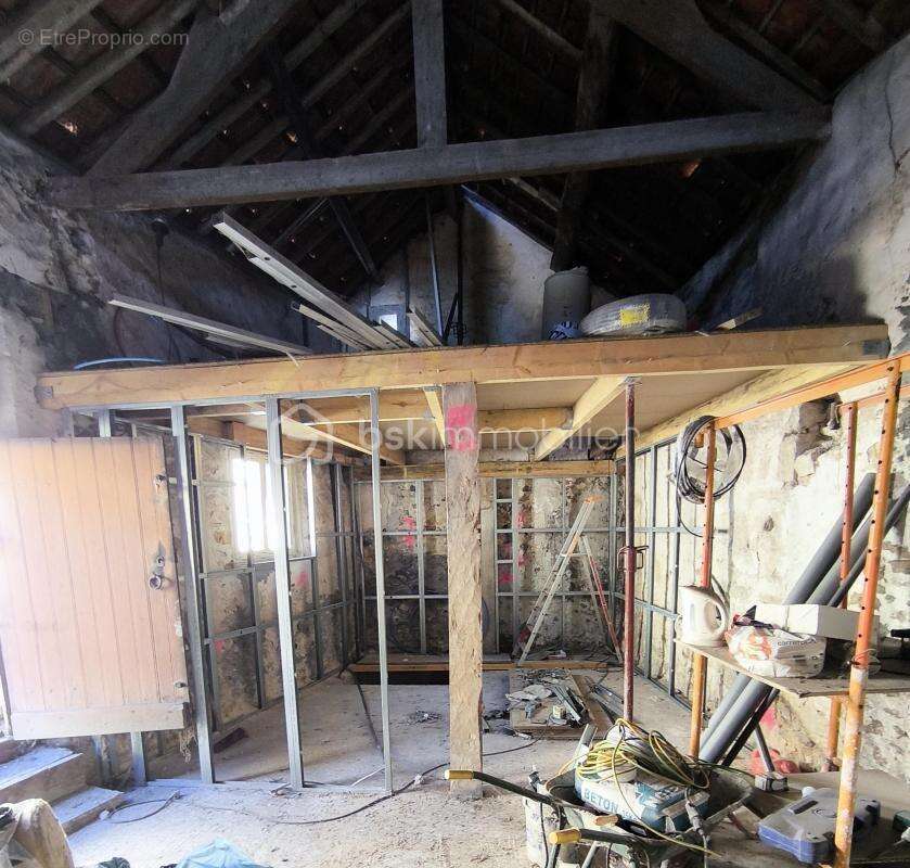 Maison à SAINT-MARTIN-LA-GARENNE