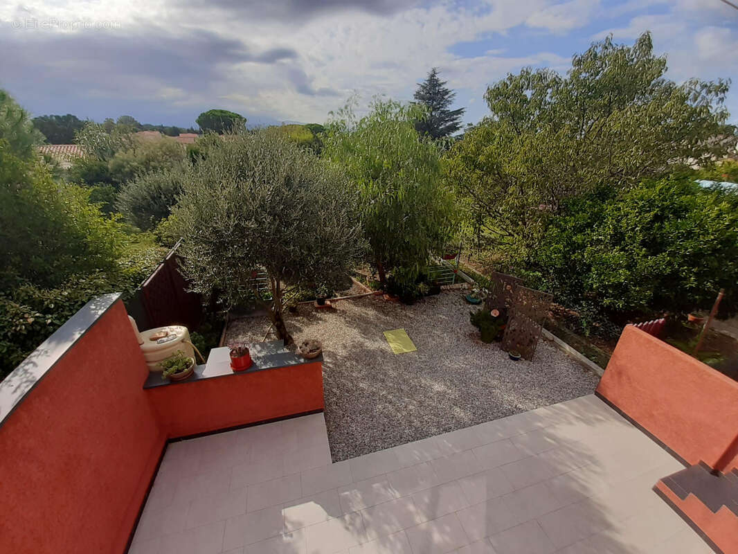 Maison à SAINT-GENIS-DES-FONTAINES