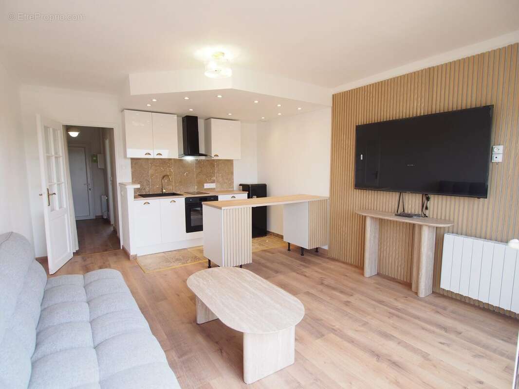 Appartement 31 m² à Bayeux  - photo 2