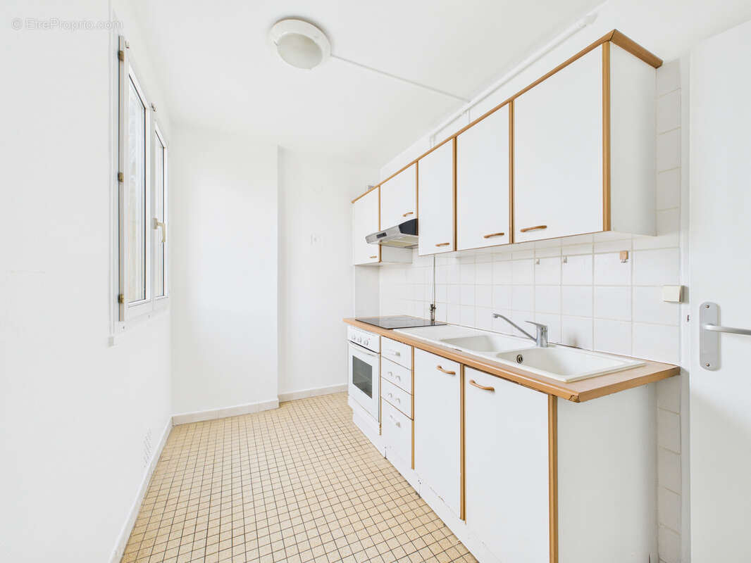 Appartement à SARTROUVILLE